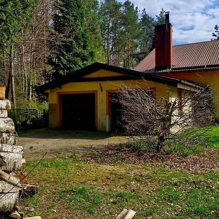 Nad Jeziorem Lewinko Kaszuby 펜션 *