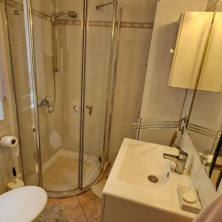 Nad Jeziorem Lewinko Kaszuby *